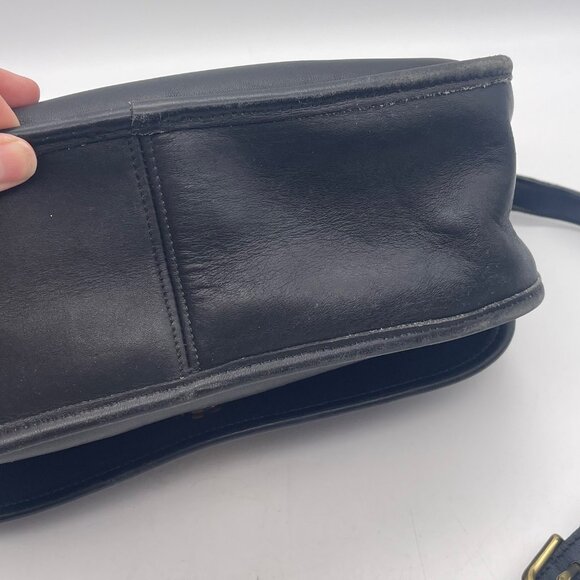 Vintage Coach Women’s Black Bag City F5M-9790 USA Crossbody Shoulder Turn Lock - Picture 6 of 16